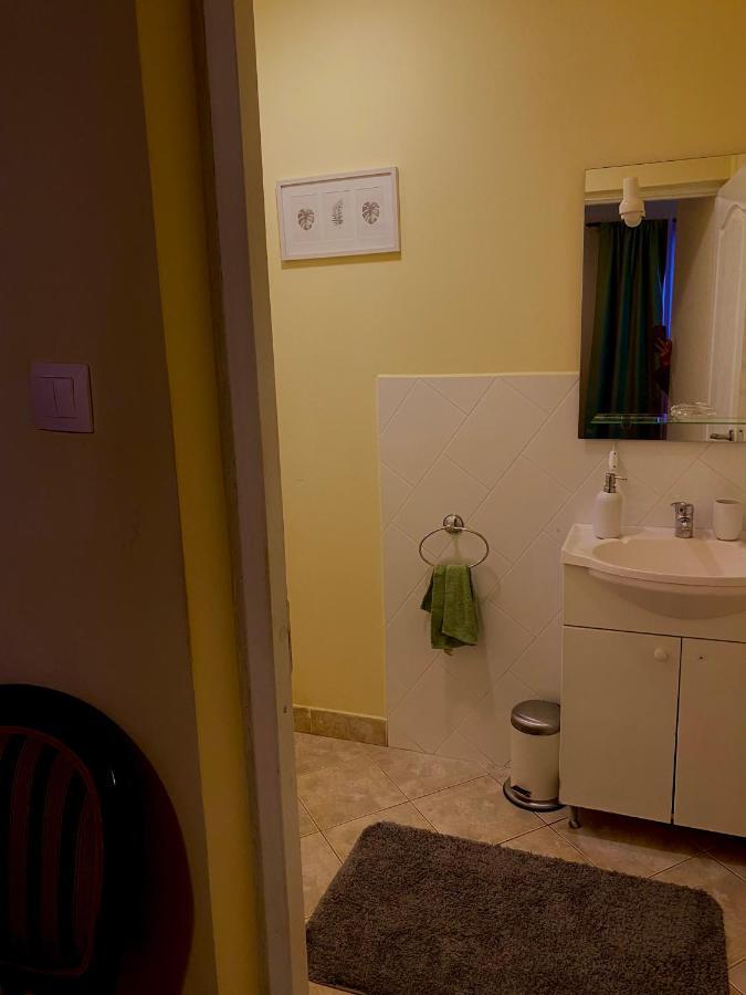 Bed and Breakfast House In The Woods Resita Esterno foto