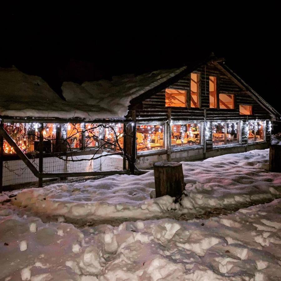 Bed and Breakfast House In The Woods Resita Esterno foto